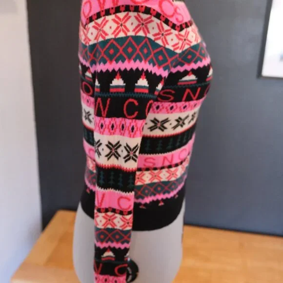 Forever 21 Snow Cool skiing Winter Sweater - size small - Picture 3 of 5